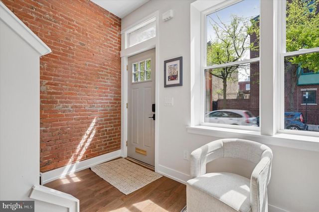 527 CHRISTIAN ST, Philadelphia, PA 19147