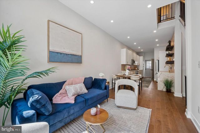 527 CHRISTIAN ST, Philadelphia, PA 19147