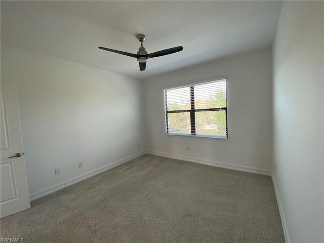 7530 Rockefeller DR, Naples, FL 34119