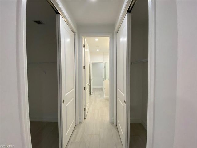 7530 Rockefeller DR, Naples, FL 34119