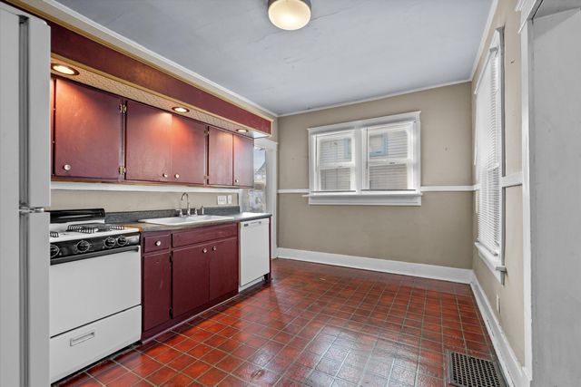 415 N 9TH ST, Columbia, MO 65201