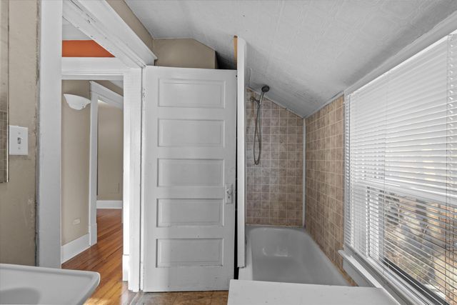 415 N 9TH ST, Columbia, MO 65201