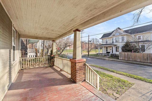 415 N 9TH ST, Columbia, MO 65201