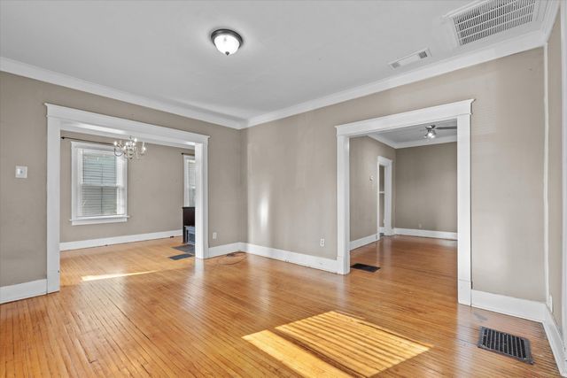 415 N 9TH ST, Columbia, MO 65201