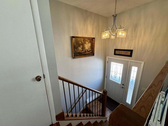 122 Circle Drive, Randolph, WI 53956