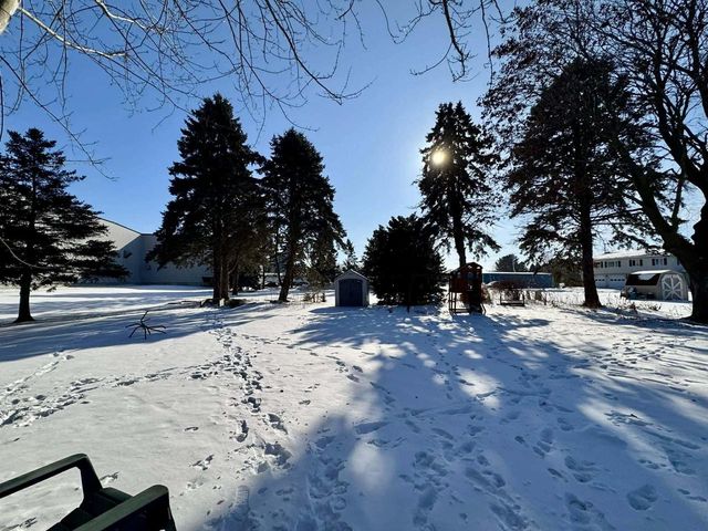 122 Circle Drive, Randolph, WI 53956