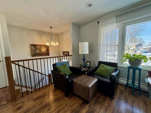 122 Circle Drive, Randolph, WI 53956