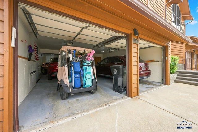 250 FAIRWAY DR, Spearfish, SD 57783