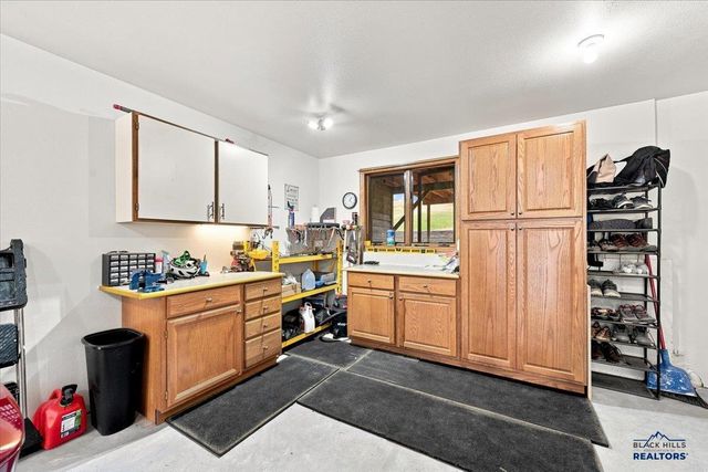 250 FAIRWAY DR, Spearfish, SD 57783