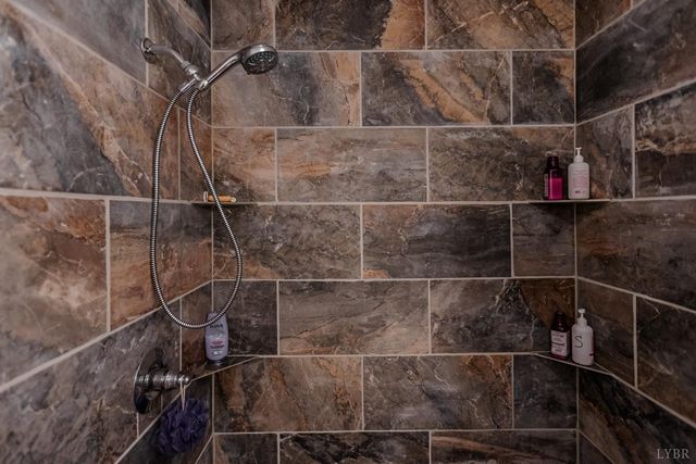 898 Spruce Dr., Pamplin, VA 23958