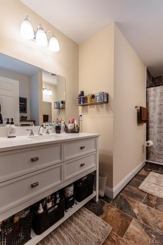 898 Spruce Dr., Pamplin, VA 23958