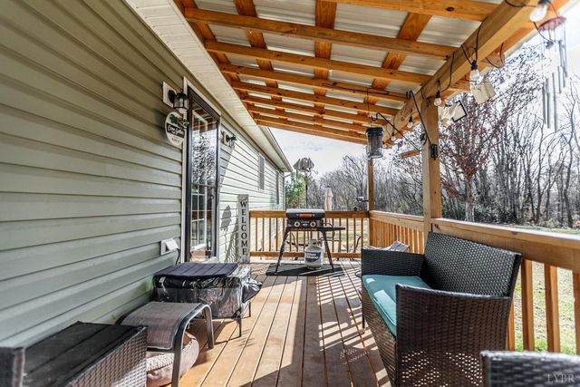 898 Spruce Dr., Pamplin, VA 23958