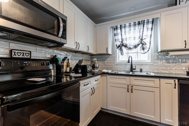 898 Spruce Dr., Pamplin, VA 23958