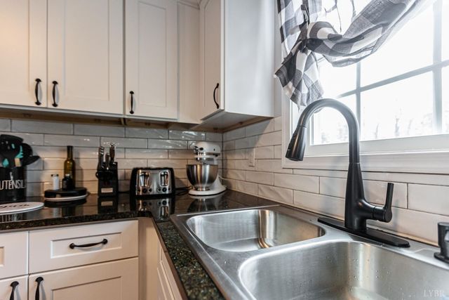 898 Spruce Dr., Pamplin, VA 23958