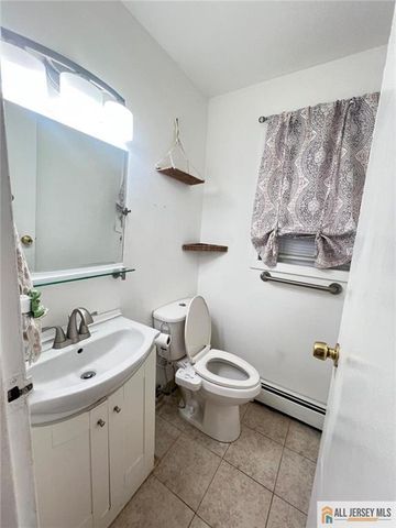 406 Cranbury Road 7, East Brunswick, NJ 08816