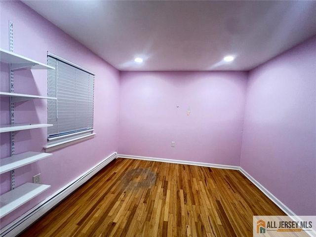 406 Cranbury Road 7, East Brunswick, NJ 08816