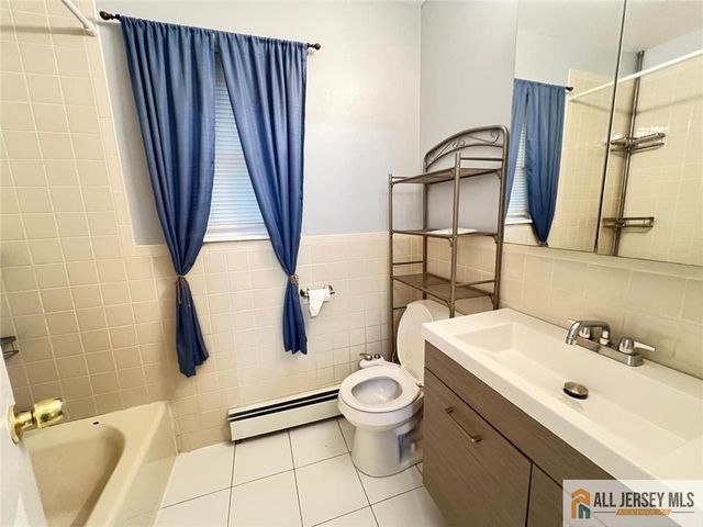 406 Cranbury Road 7, East Brunswick, NJ 08816