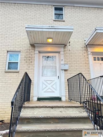 406 Cranbury Road 7, East Brunswick, NJ 08816