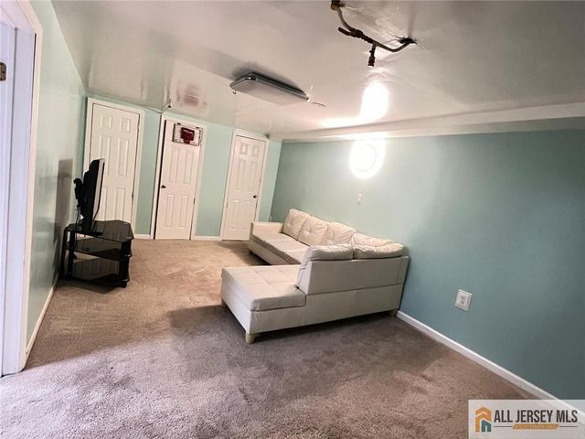 406 Cranbury Road 7, East Brunswick, NJ 08816