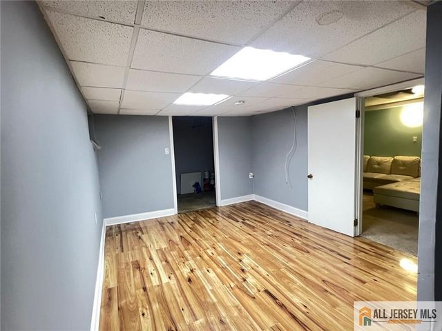 406 Cranbury Road 7, East Brunswick, NJ 08816