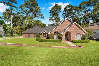 636 Hillcrest Drive, Huntsville, TX 77340