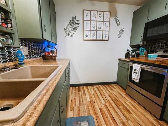 1203 E College Avenue, Berryville, AR 72616