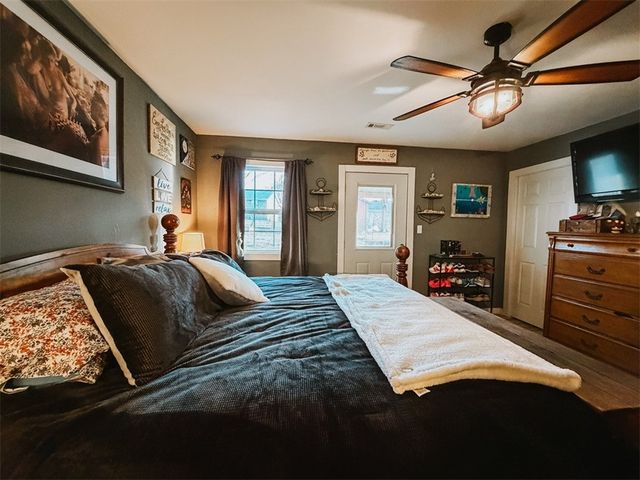 1203 E College Avenue, Berryville, AR 72616