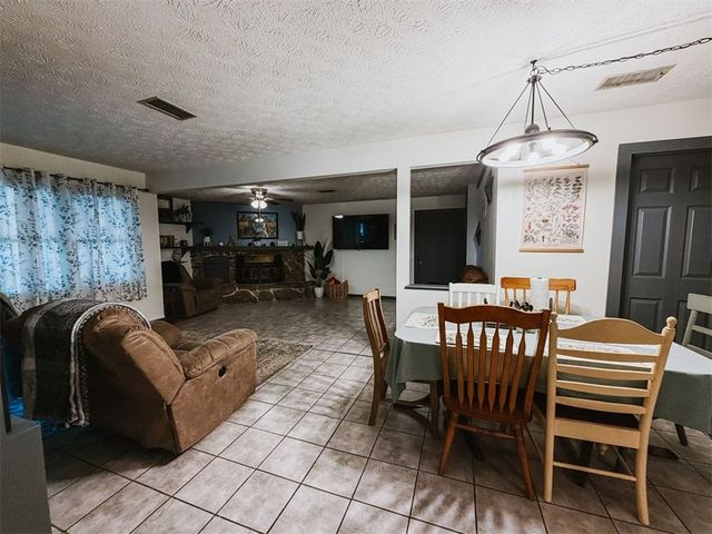 1203 E College Avenue, Berryville, AR 72616