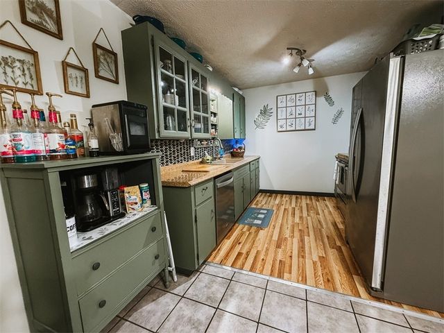 1203 E College Avenue, Berryville, AR 72616