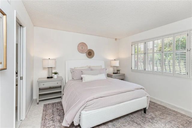 8127 Grove Street, Sunland, CA 91040