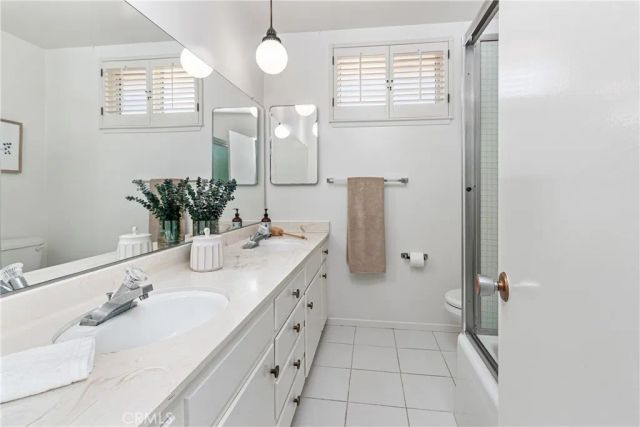 8127 Grove Street, Sunland, CA 91040