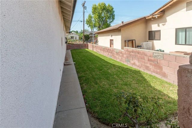 8127 Grove Street, Sunland, CA 91040