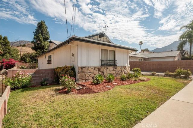 8127 Grove Street, Sunland, CA 91040