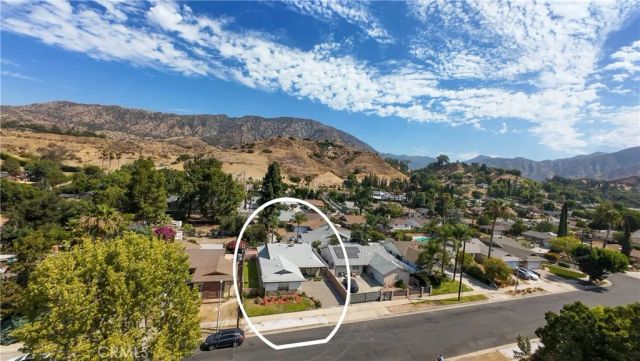 8127 Grove Street, Sunland, CA 91040