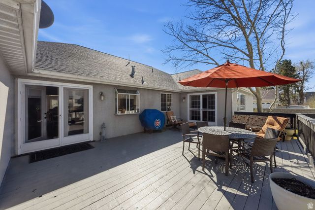 1093 E BIRCHBROOK CIR, Cottonwood Heights, UT 84047