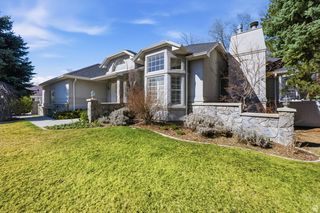 1093 E BIRCHBROOK CIR, Cottonwood Heights, UT 84047