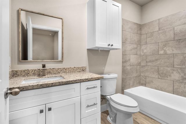 496B Golden Street B, Willis, TX 77378