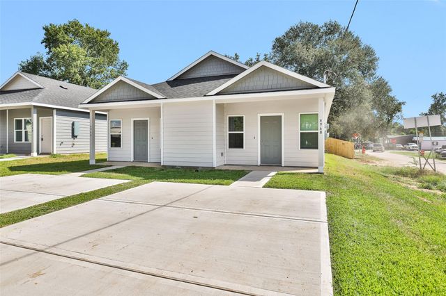 496B Golden Street B, Willis, TX 77378