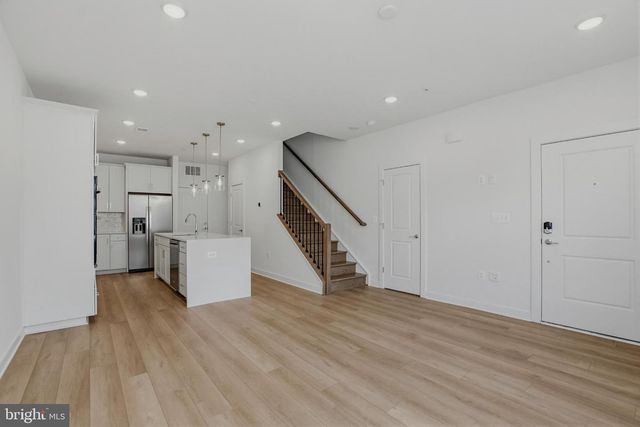 16096 FREDERICK RD, Rockville, MD 20850