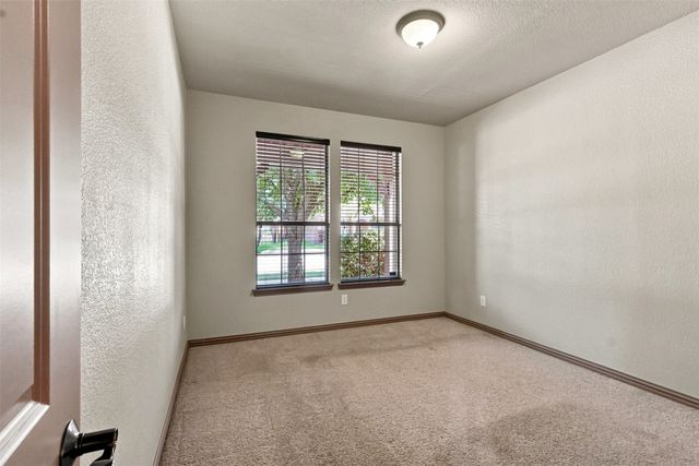 6918 Nava, Grand Prairie, TX 75054