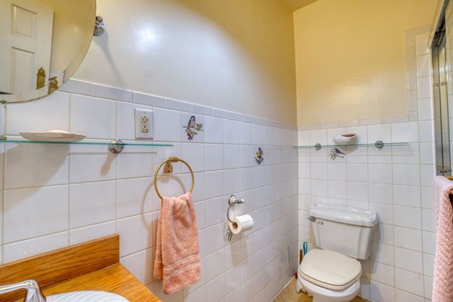 48-11 37th Street, New York City, NY 11101