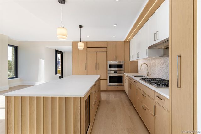 4 Lighthouse Landing 204, Sleepy Hollow, NY 10591