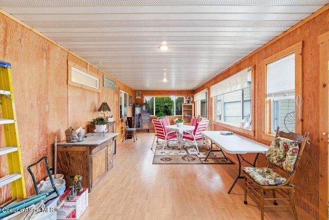 5687 N 15th ST, Dalton Gardens, ID 83815