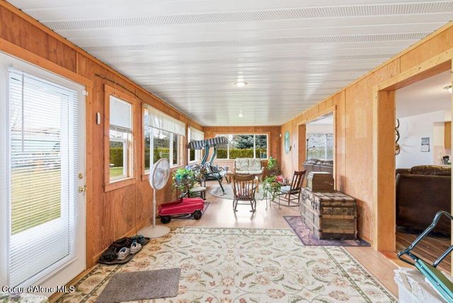 5687 N 15th ST, Dalton Gardens, ID 83815