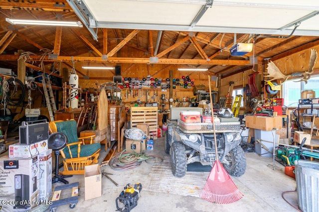 5687 N 15th ST, Dalton Gardens, ID 83815