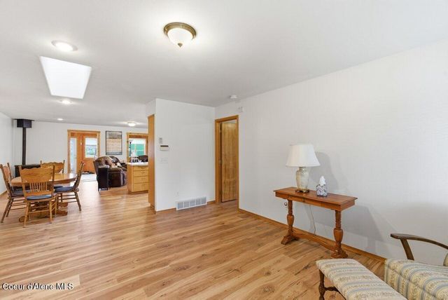 5687 N 15th ST, Dalton Gardens, ID 83815