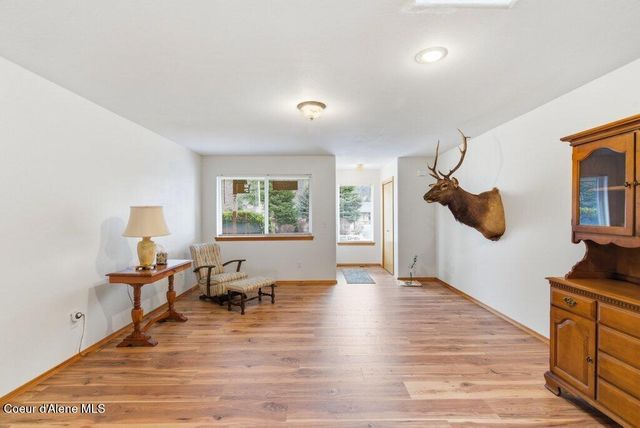 5687 N 15th ST, Dalton Gardens, ID 83815