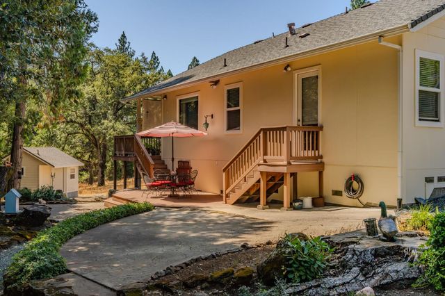 22590 Rocky Ln, Pioneer, CA 95666