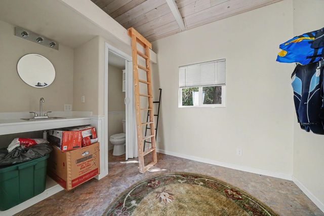 22590 Rocky Ln, Pioneer, CA 95666