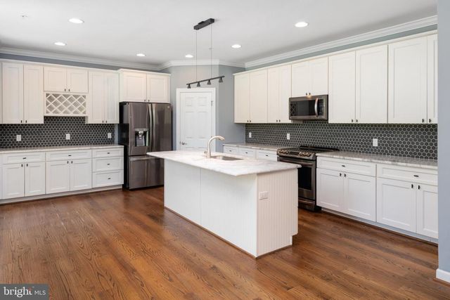 416 MILL SWAMP RD, Edgewater, MD 21037